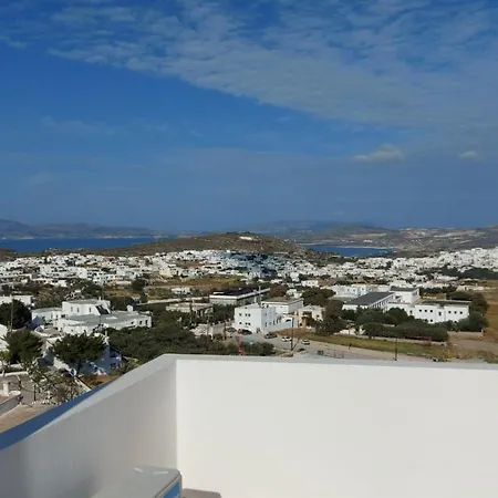 In Alto In Plaka Milos * Plaka (Milos)